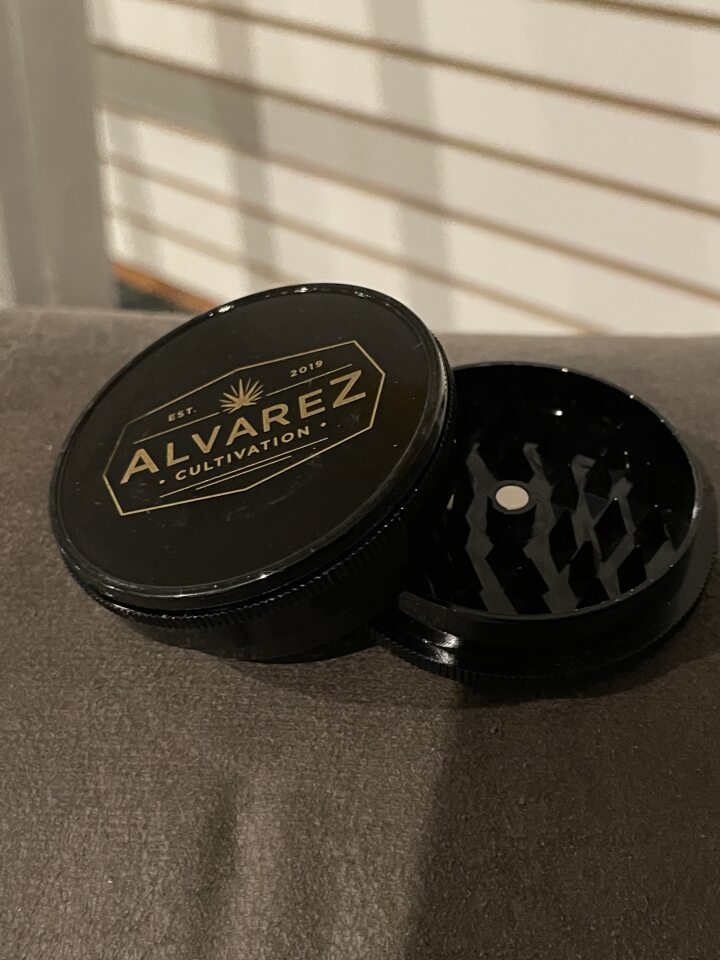 ALVAREZ - HERB GRINDER